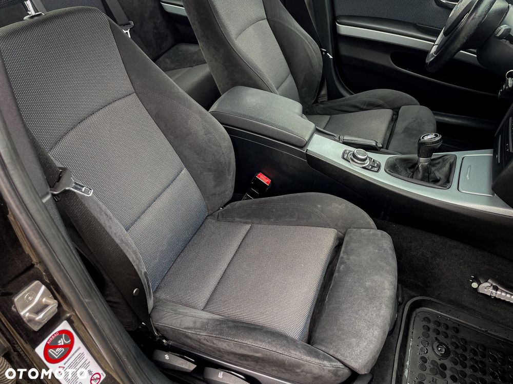 BMW Seria 3 318i Edition Sport - 12