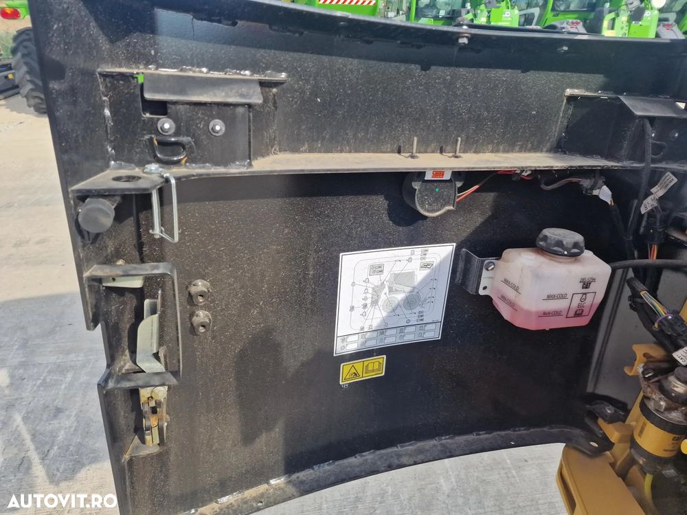 Caterpillar SKID STEER, 2024, NOU, ridica 635kg la 3,2m, cupa, 55CP, Masa operationala 2,6t, Fara usa cabina, posiblitate leasing, -PRMOTIE 36.900 EUR+Tva - 17