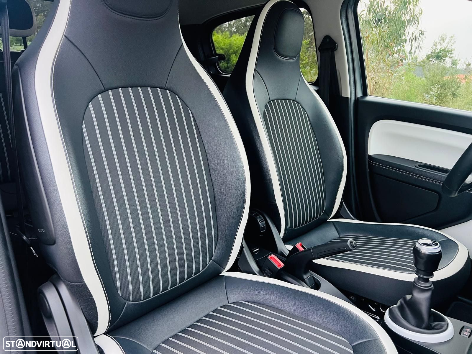 Renault Twingo 0.9 TCe Exclusive - 42