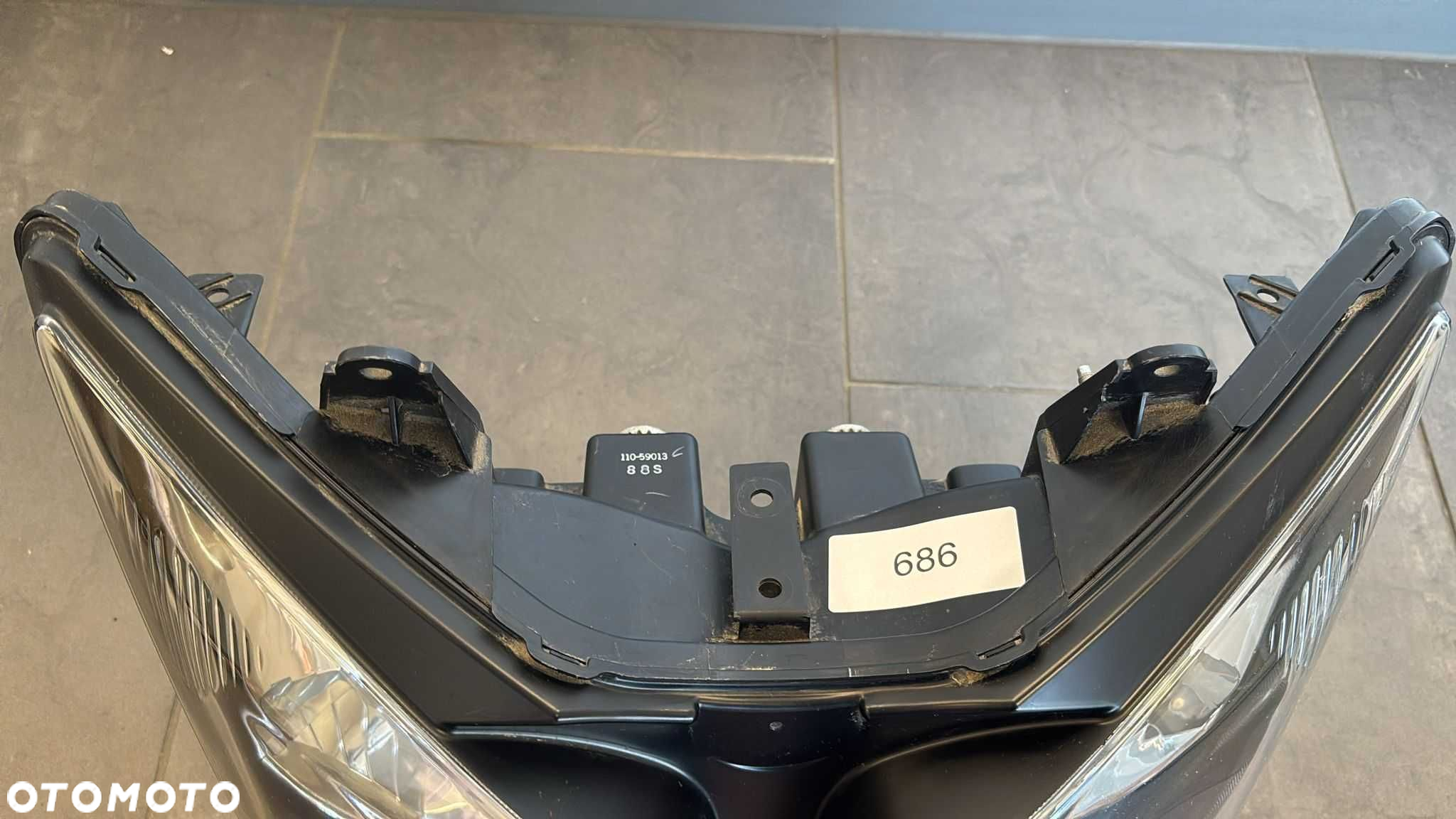 Lampa Reflektor Przód Suzuki DL 650. 1000 V-Strom [989] - 7