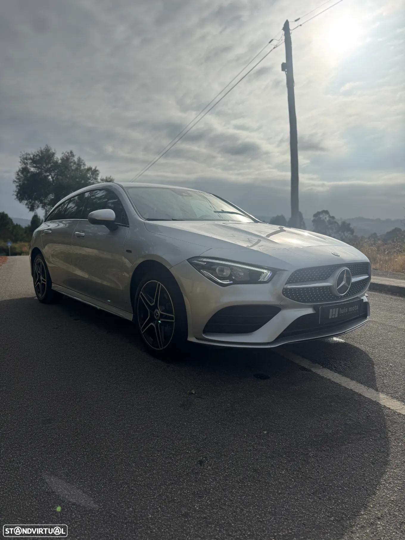 Mercedes-Benz CLA 250 e Shooting Brake AMG Line - 3
