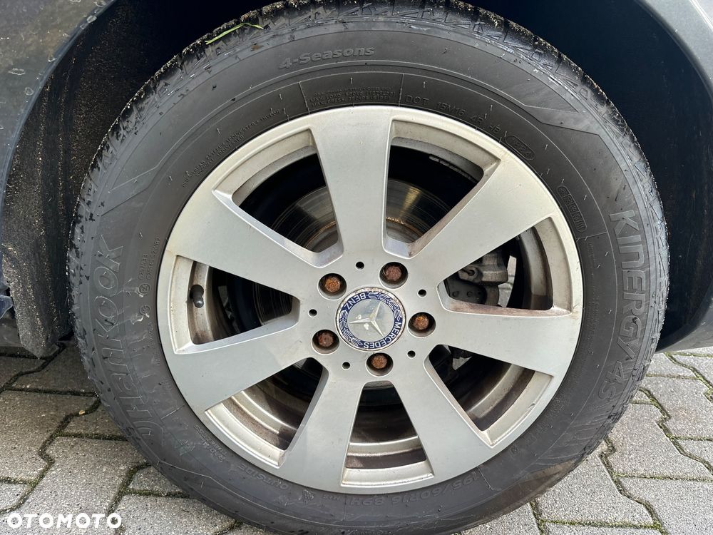 Mercedes-Benz Klasa C 180 T BlueEFFICIENCY 7G-TRONIC - 14