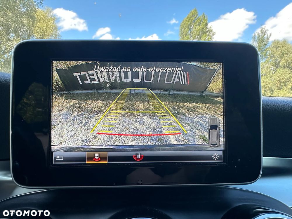 Mercedes-Benz GLC 250 4Matic 9G-TRONIC AMG Line - 14