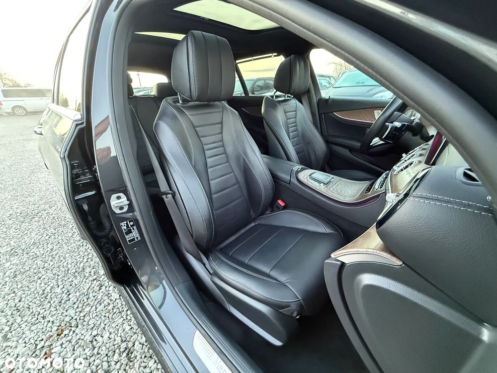 Mercedes-Benz Klasa E 300 d 9G-TRONIC AMG Line - 36