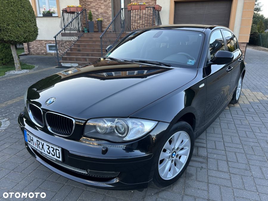 BMW Seria 1 118d Sport Line - 1