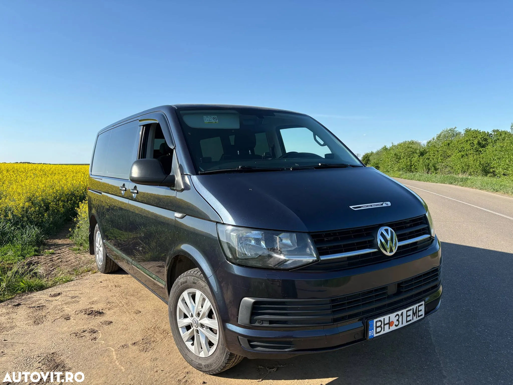 Volkswagen Multivan - 5