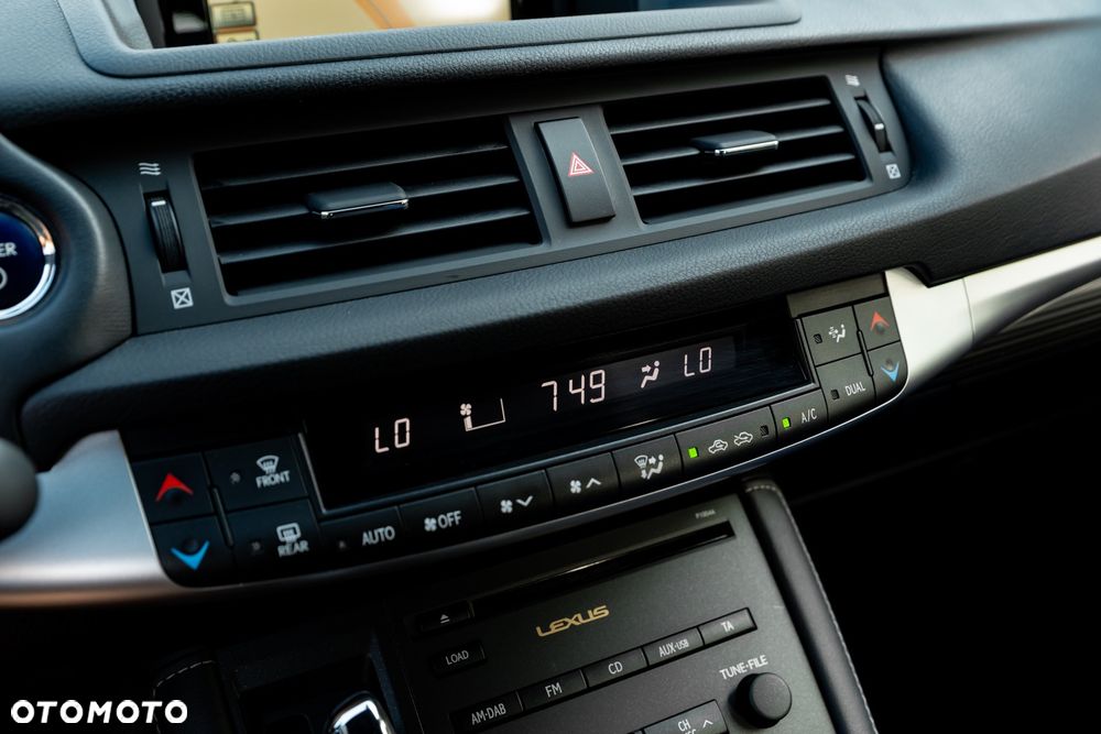 Lexus CT 200h F Sport - 35
