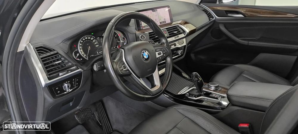 BMW X3 20 d xDrive Line Luxury - 17