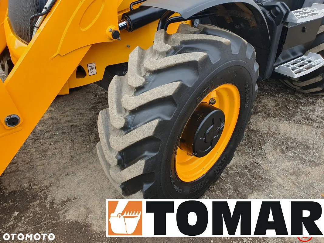 JCB 3CX - 18