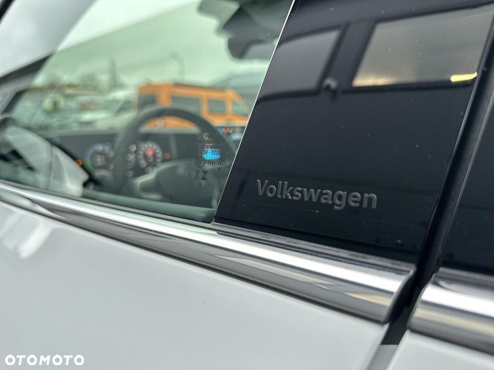 Volkswagen Tiguan - 29