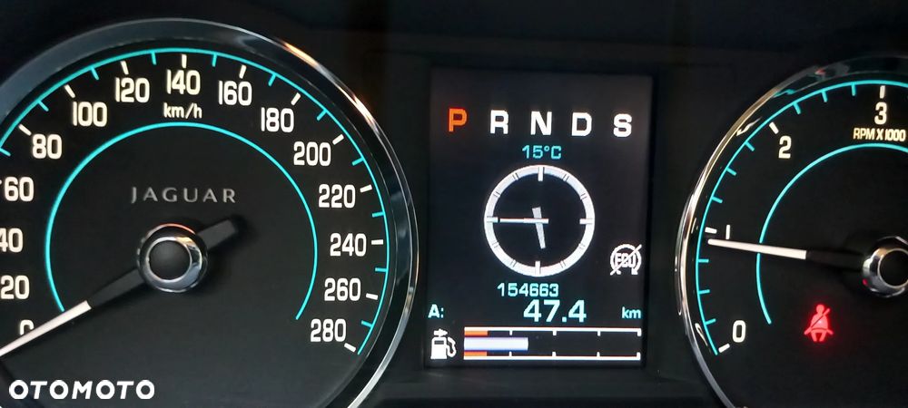 Jaguar XF 2.2 D Luxury - 6