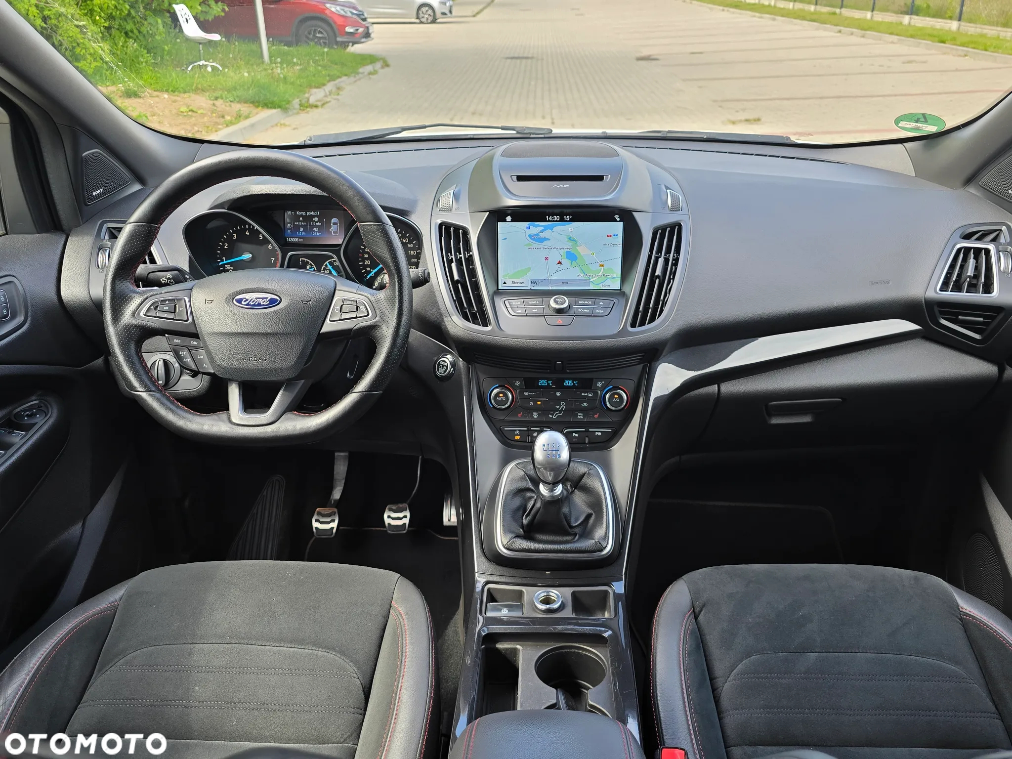 Ford Kuga 1.5 EcoBoost 2x4 ST-Line - 14