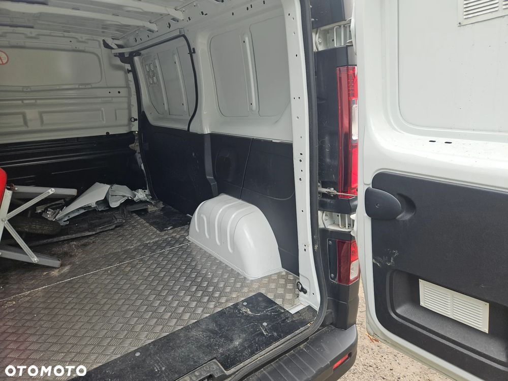 Renault Trafic - 8