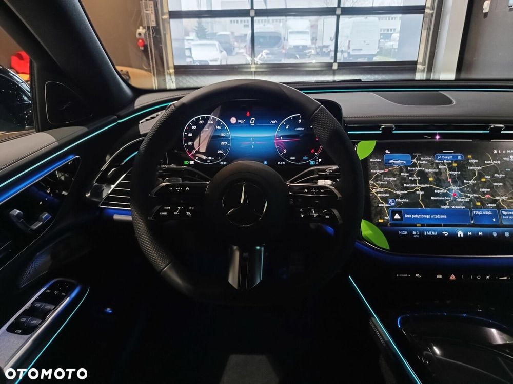 Mercedes-Benz Klasa E - 23