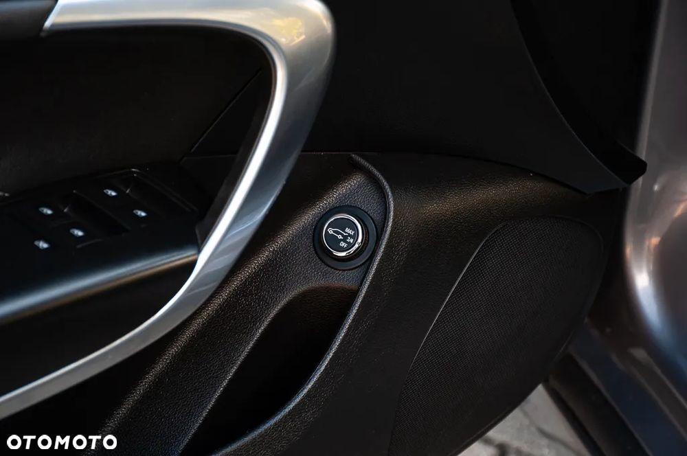 Opel Insignia 2.0 CDTI Cosmo - 34