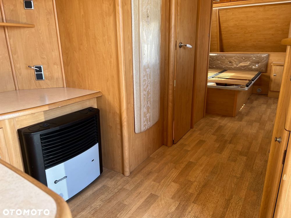 Caravelair Prestige LUX IV 610 2008r.  i inne / Dethleffs Emotion Silver 700 VIP i / Hobby Premium 610 2013 i / Fendt Diamant 590 2012 i /Tabbert Vivaldi 450 i/ LMC Kondor VIP 650 - 23