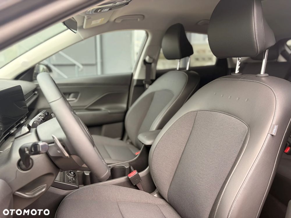 Hyundai Kona 65kWh Executive - 16