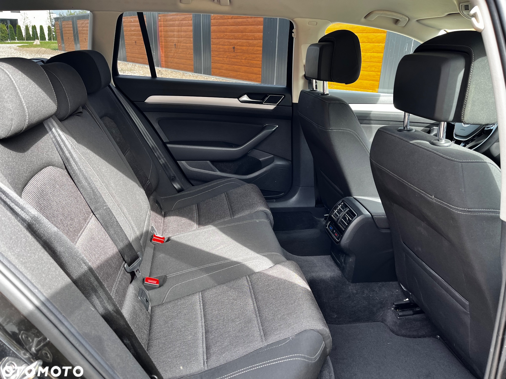 Volkswagen Passat 1.8 TSI BMT Comfortline DSG - 32