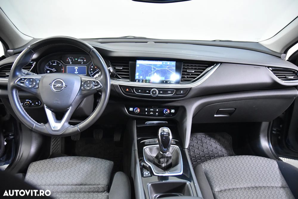 Opel Insignia - 9