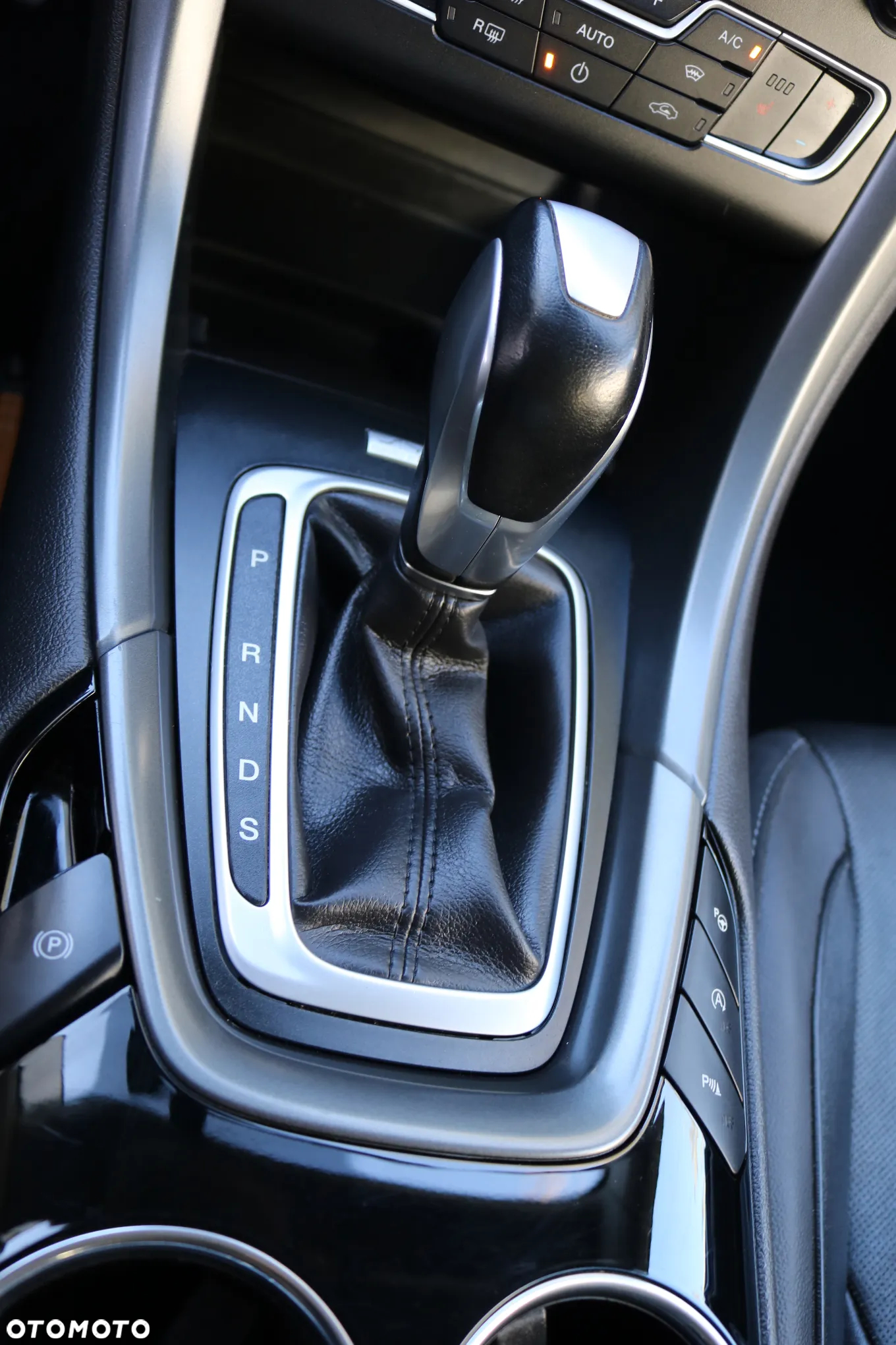 Ford Mondeo 2.0 TDCi Start-Stopp PowerShift-Aut Titanium - 15