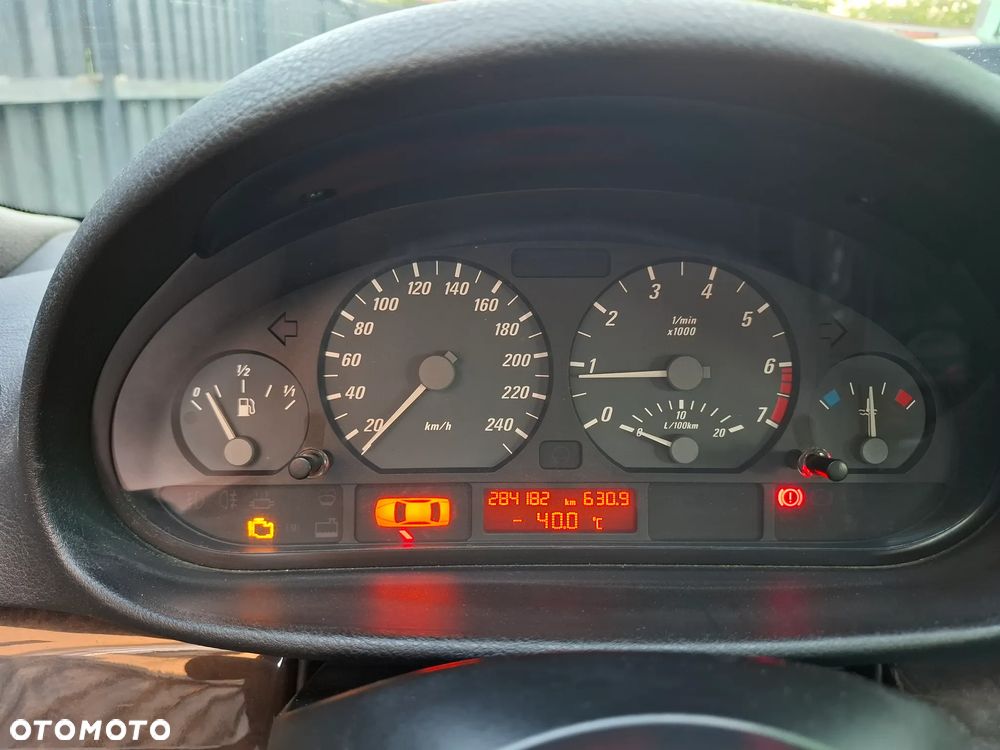 BMW Seria 3 - 16