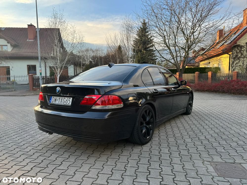 BMW Seria 7 740i - 13