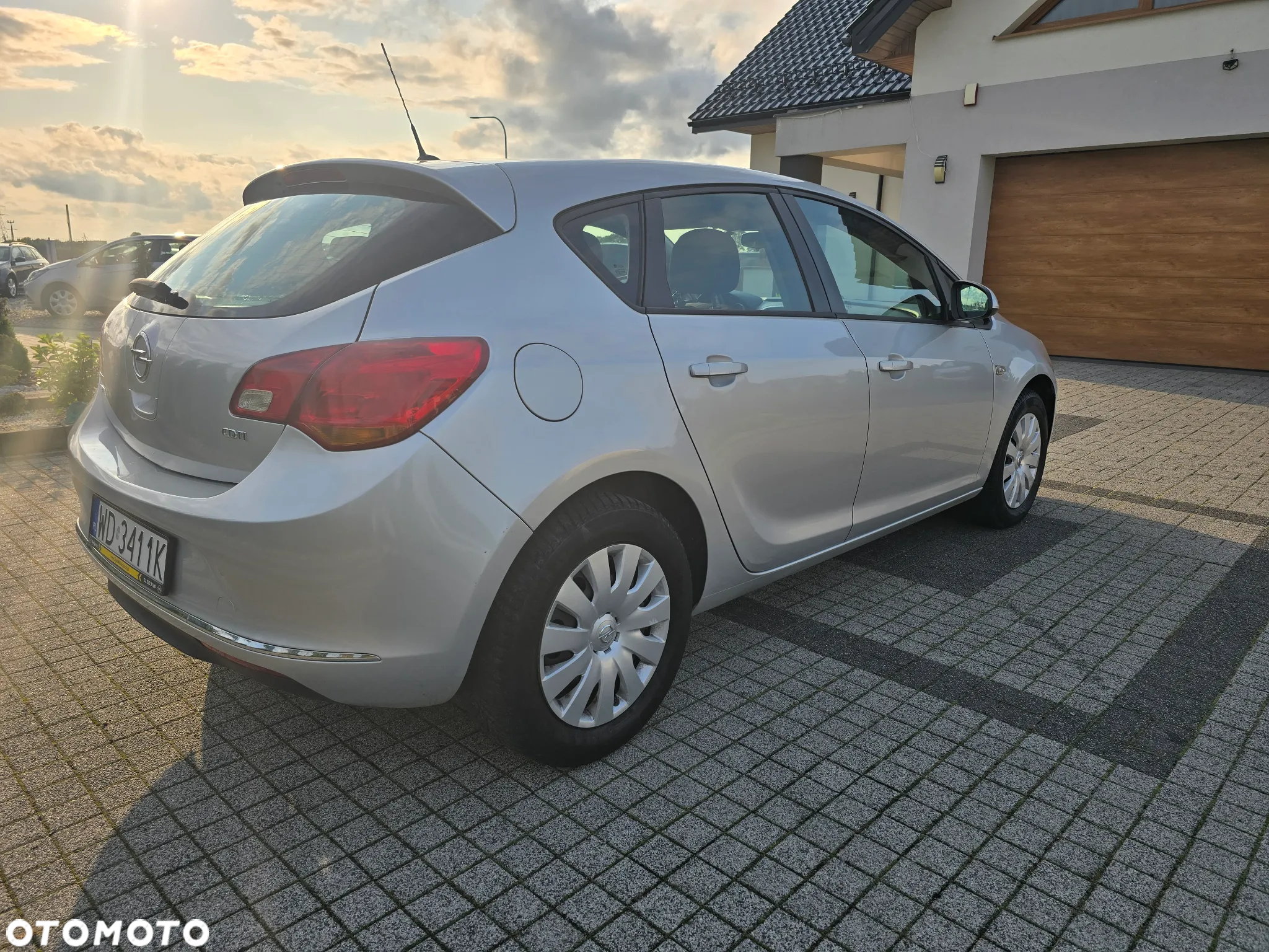 Opel Astra IV 1.6 CDTI Enjoy - 4