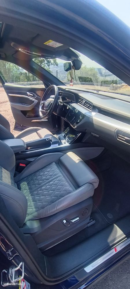 Audi e-tron 50 quattro S line - 18