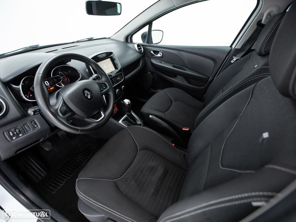 Renault Clio - 7