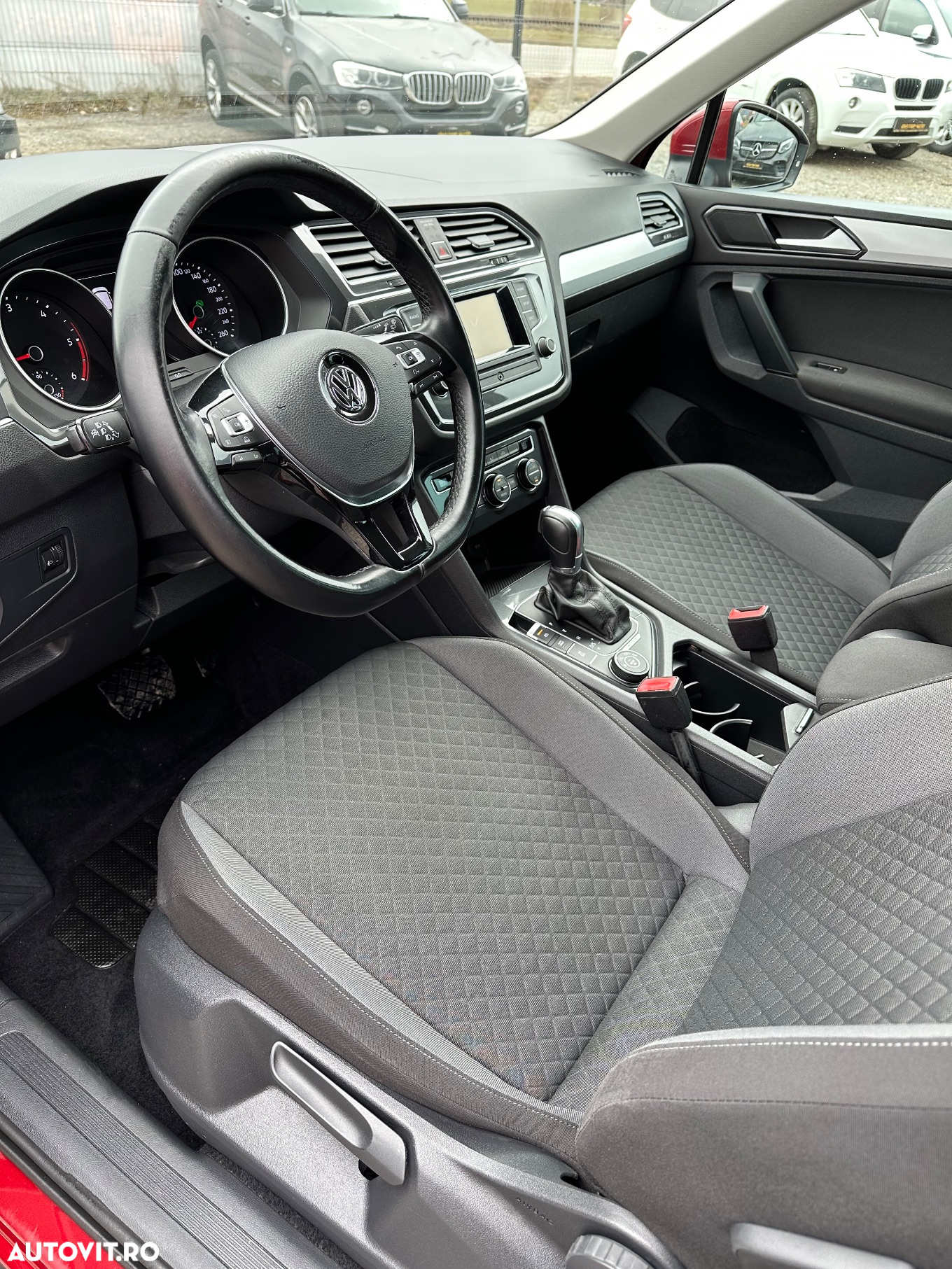 Volkswagen Tiguan 2.0 TDI 4Mot DSG Comfortline - 22