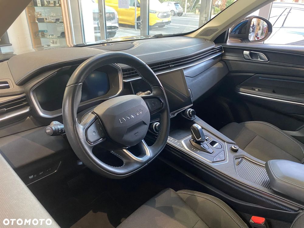 Lynk & Co 01 Standard - 8