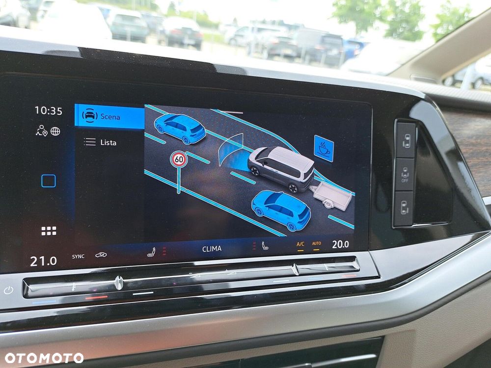 Volkswagen Multivan - 22