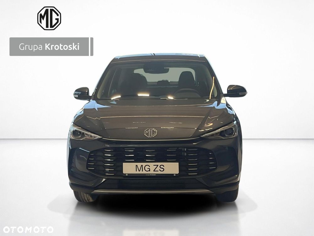 MG ZS Hybrid+ - 10