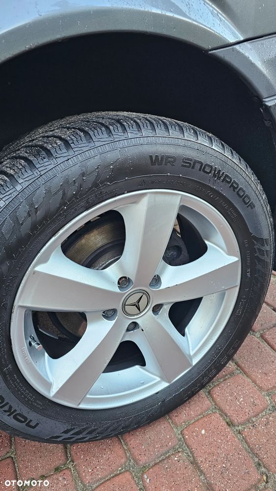 Mercedes-Benz Vito Univan 639.605 - 31