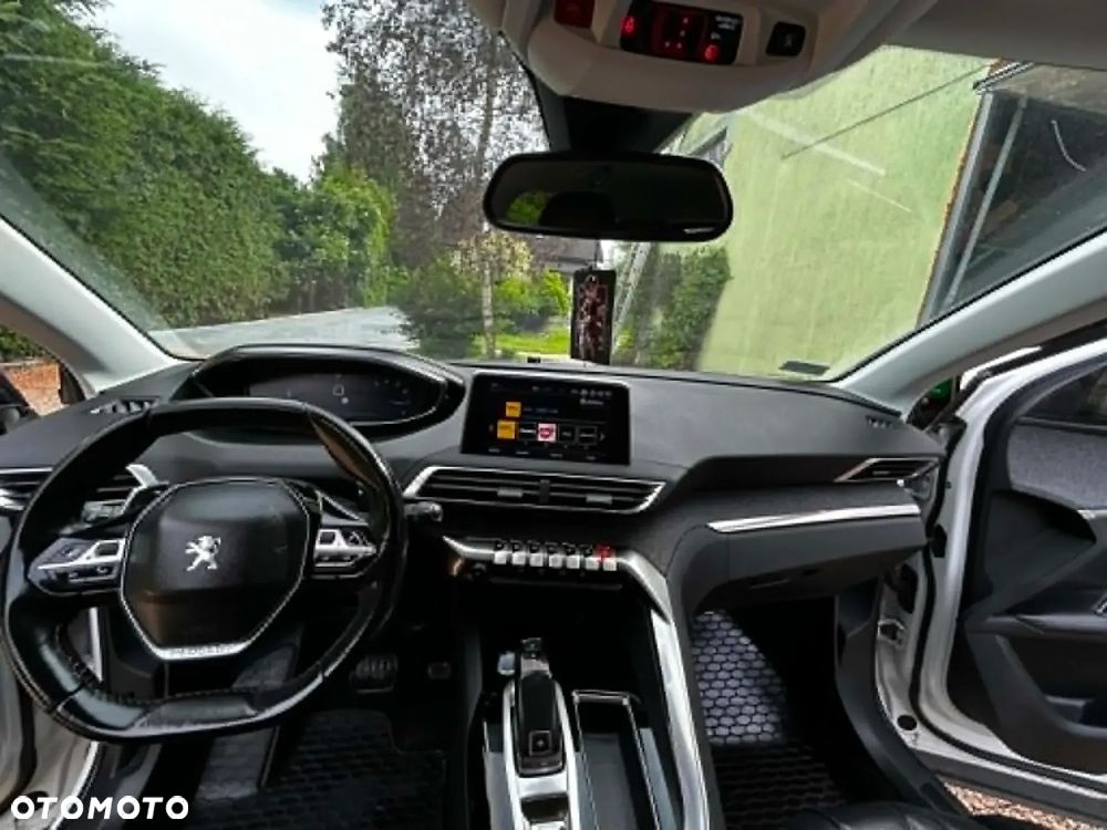 Peugeot 3008 1.6 THP Allure S&S EAT6 - 7