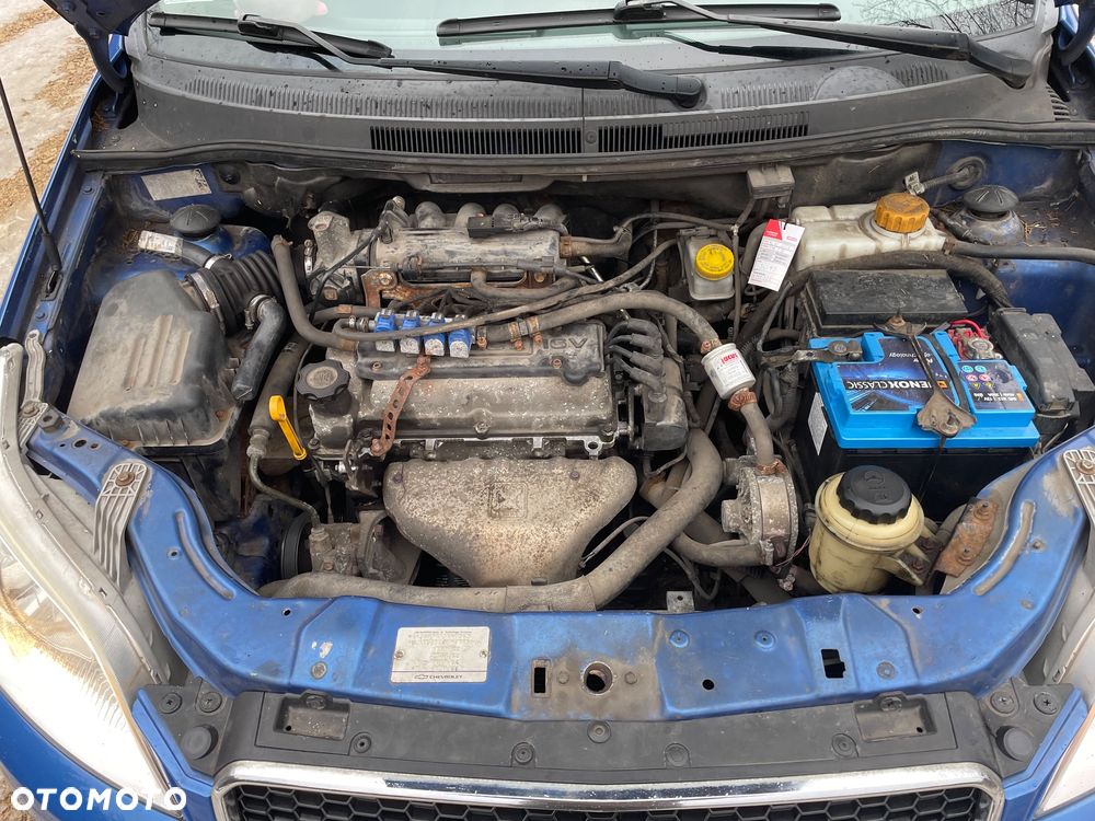 Chevrolet Aveo 1.2 16V Base (air4) - 9