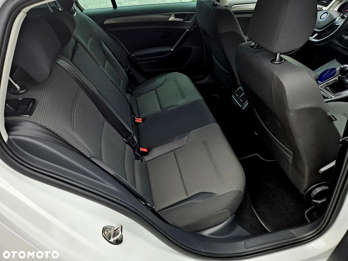 Volkswagen Golf VII 1.4 TSI BMT Highline - 23