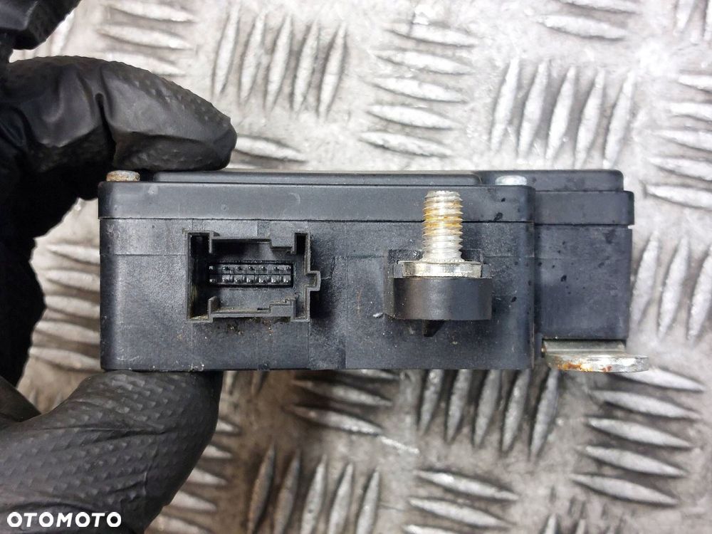 MODUŁ STEROWNIK AKUMULATORA MERCEDES-BENZ W211 E KLASA 2115402745 - 2