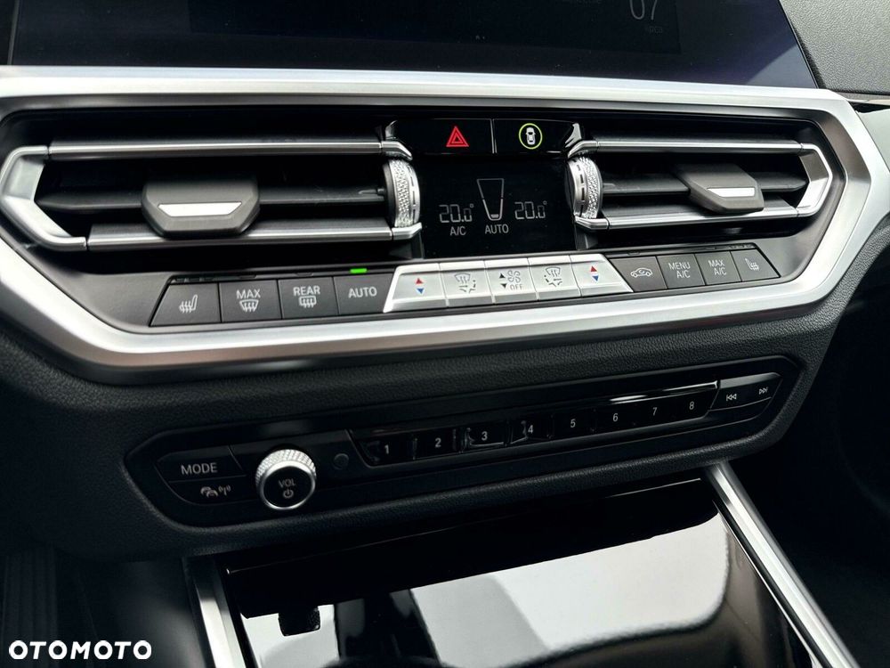 BMW Seria 3 320d Sport Line - 21