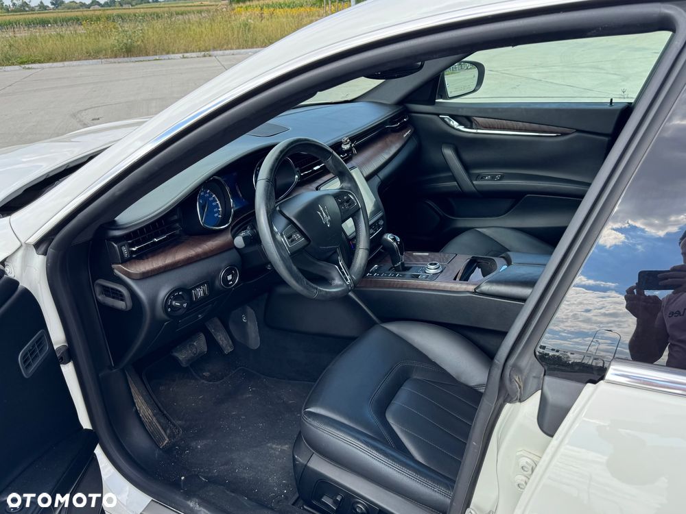Maserati Quattroporte S - 11