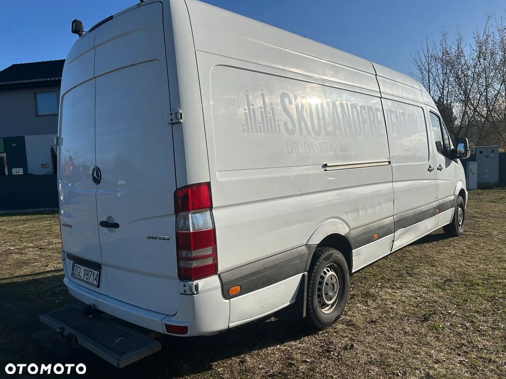 Mercedes-Benz Sprinter - 9
