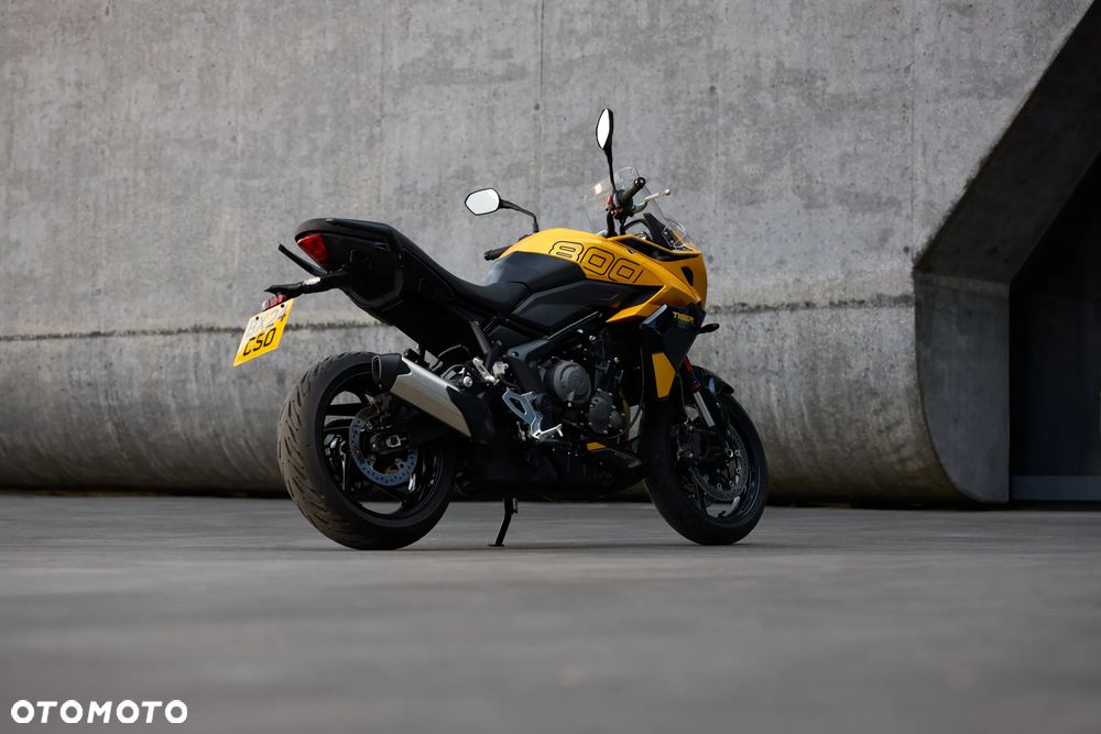 Triumph Tiger - 3