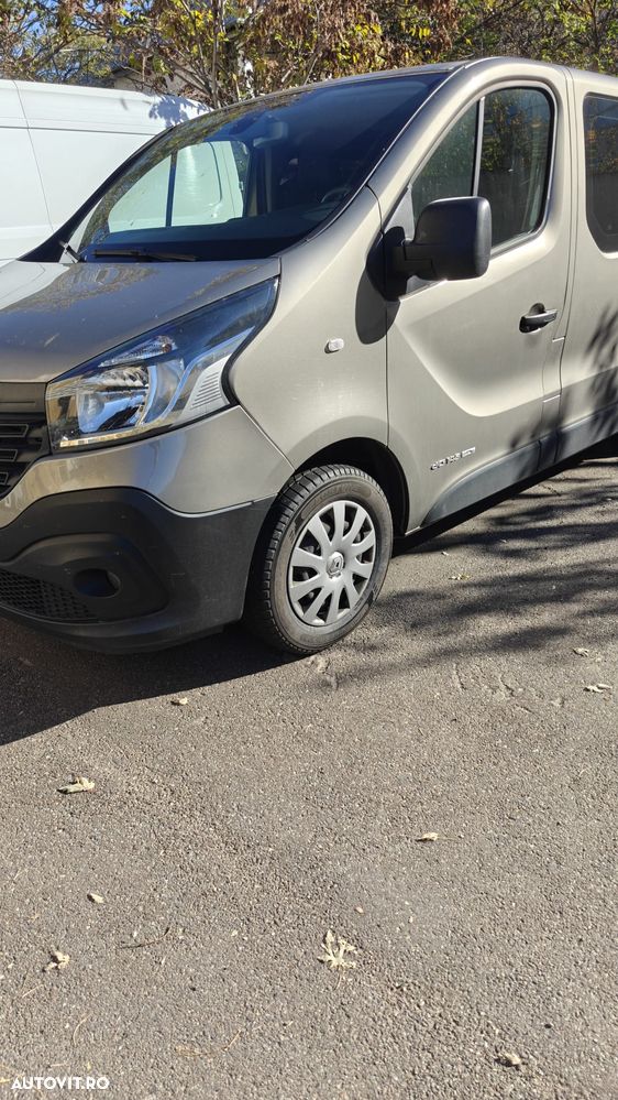 Renault Trafic Combi L2H1 7+1 Expression Plus - 2