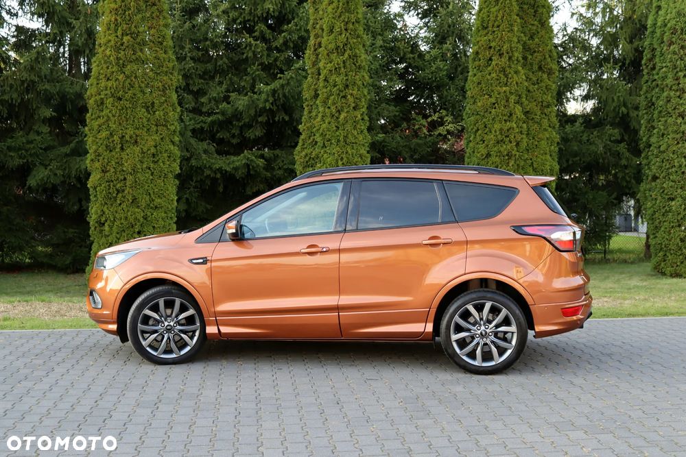 Ford Kuga 1.5 EcoBoost 2x4 ST-Line - 21