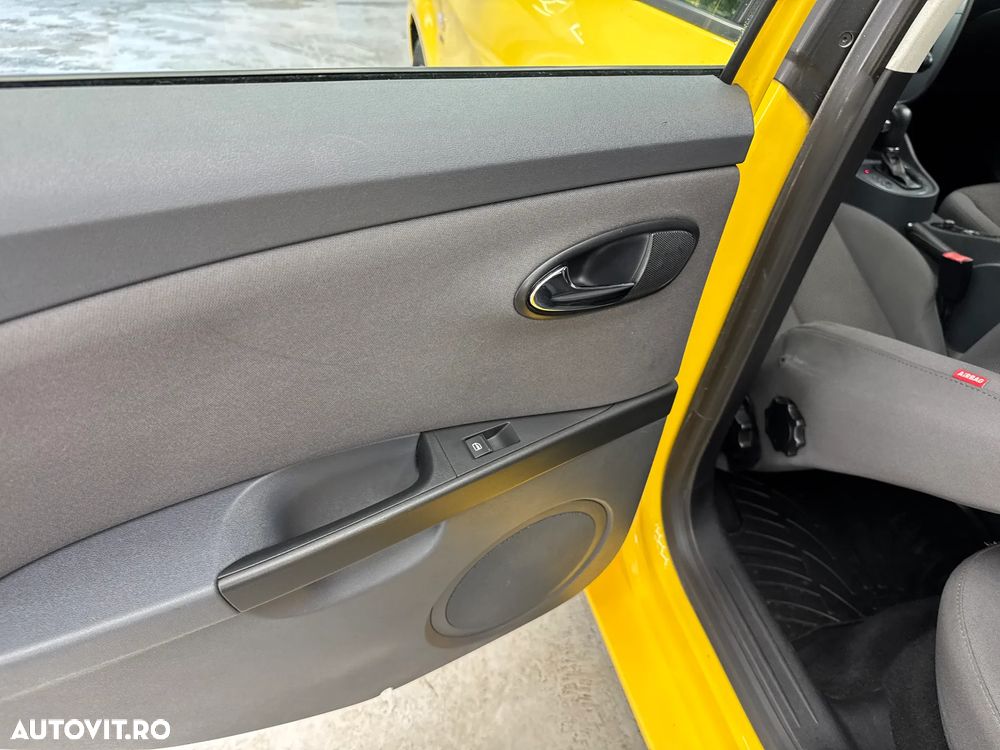 Seat Leon 2.0 TDI DPF DSG Sport - 17