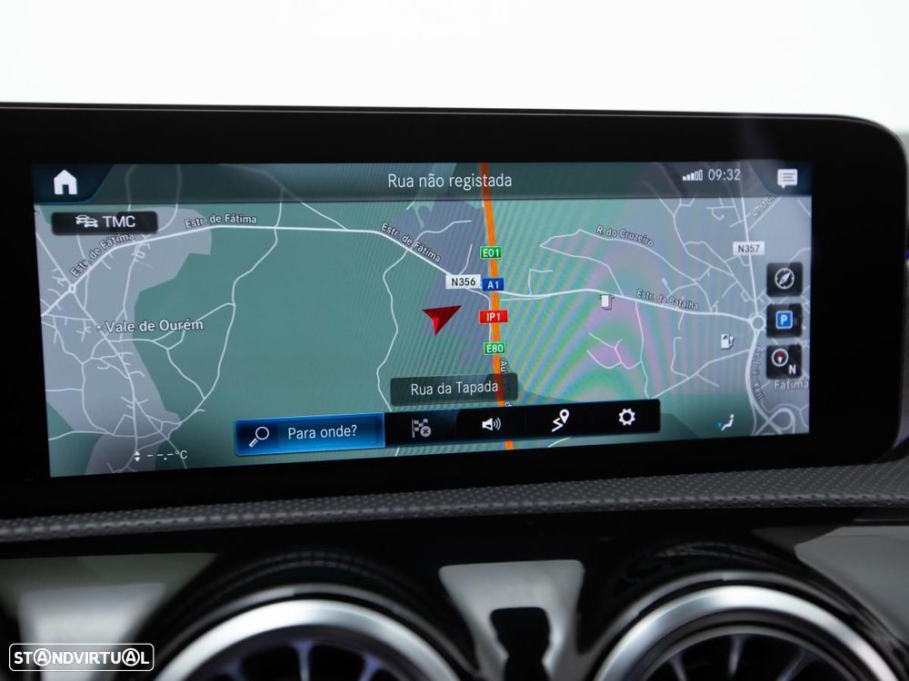 Mercedes-Benz CLA 250 e 8G-DCT AMG Line - 28