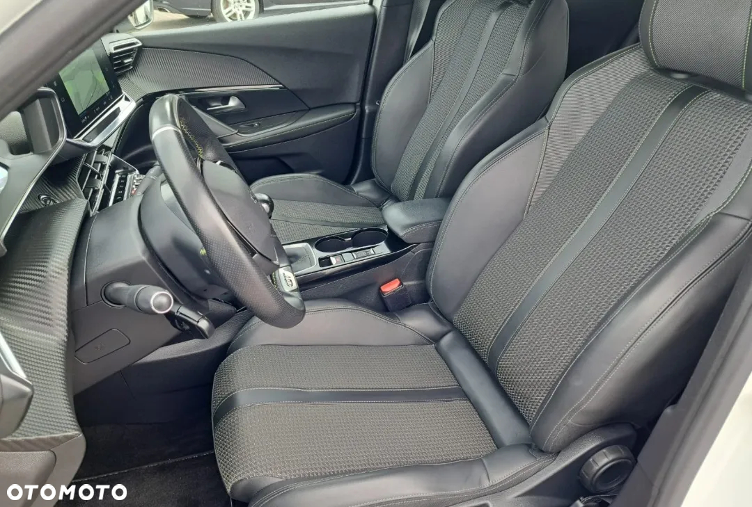 Peugeot 2008 1.5 BlueHDi GT S&S - 12