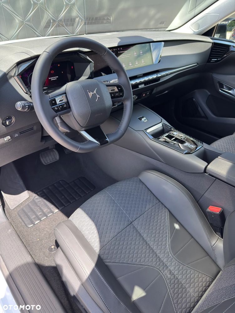 DS Automobiles N°4 1.2 mHEV Pallas eDCS6 - 12