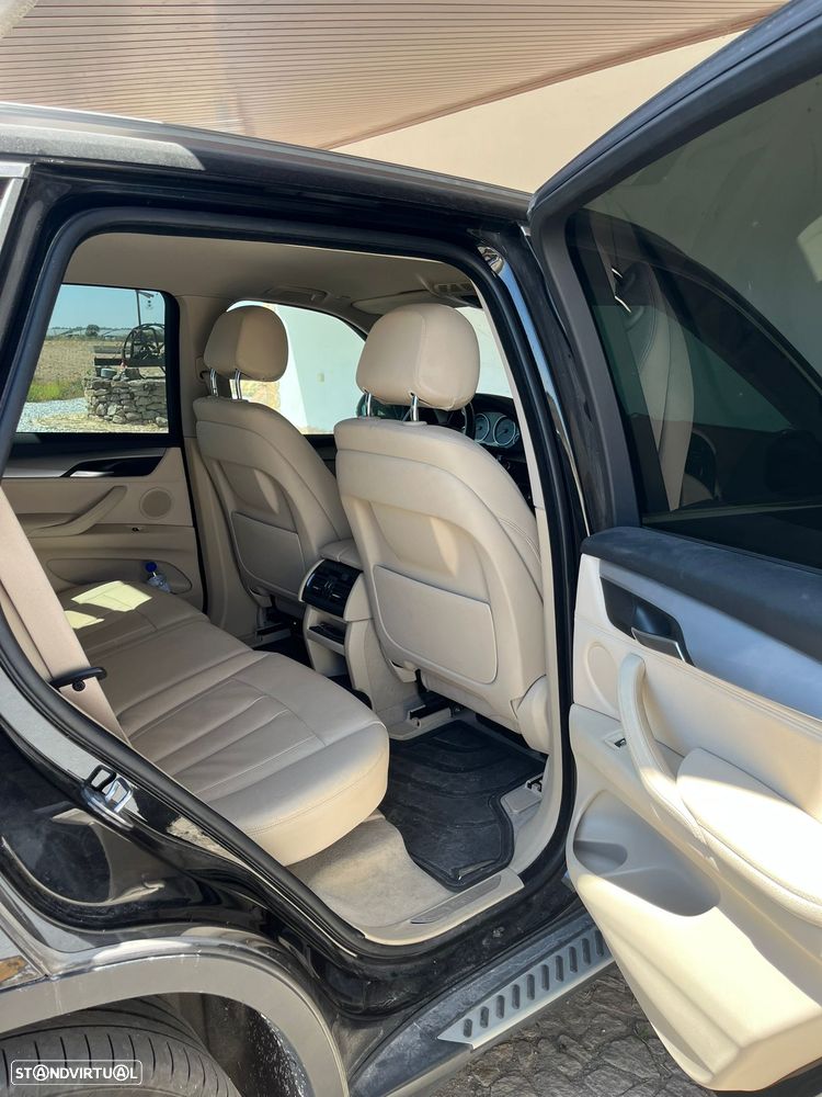 BMW X5 25 d sDrive Comfort 7L - 8