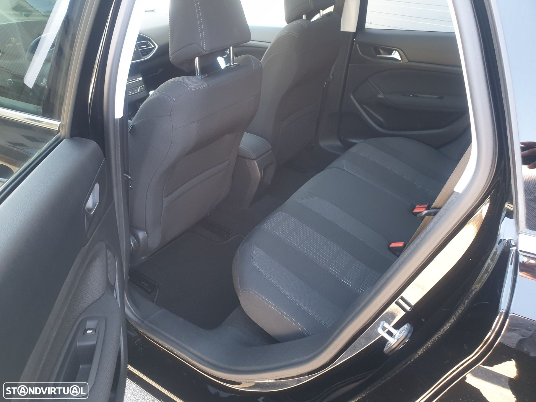 Peugeot 308 SW 1.6 BlueHDi Allure - 11